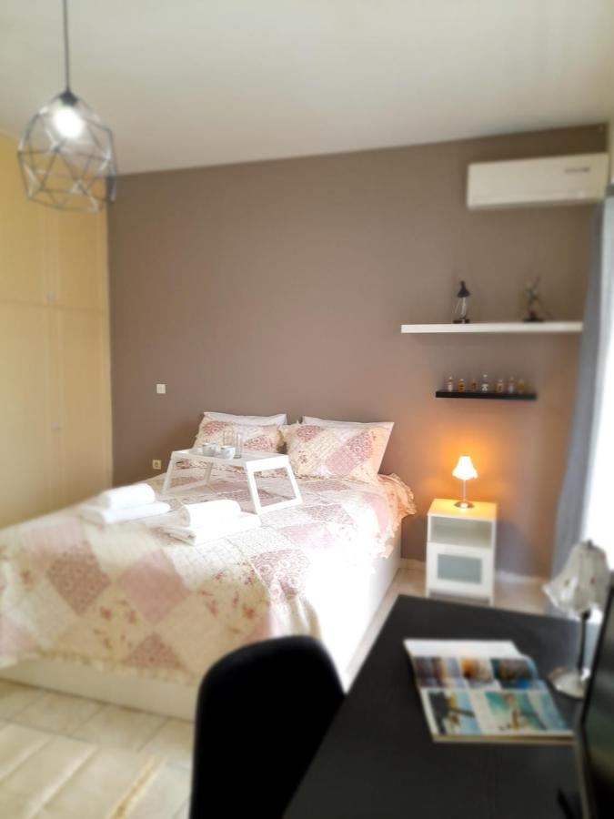 Irinis Apartment In Каламата Екстер'єр фото